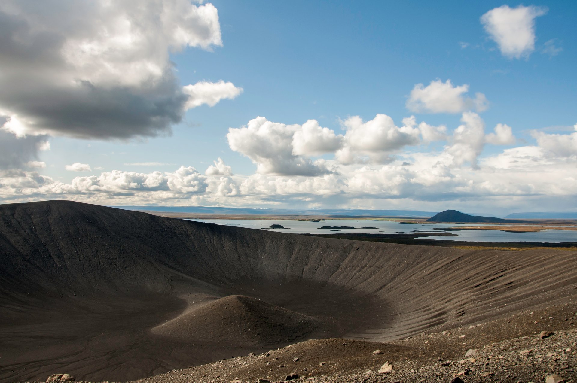 11-day Iceland Ring Road private itinerary in late May