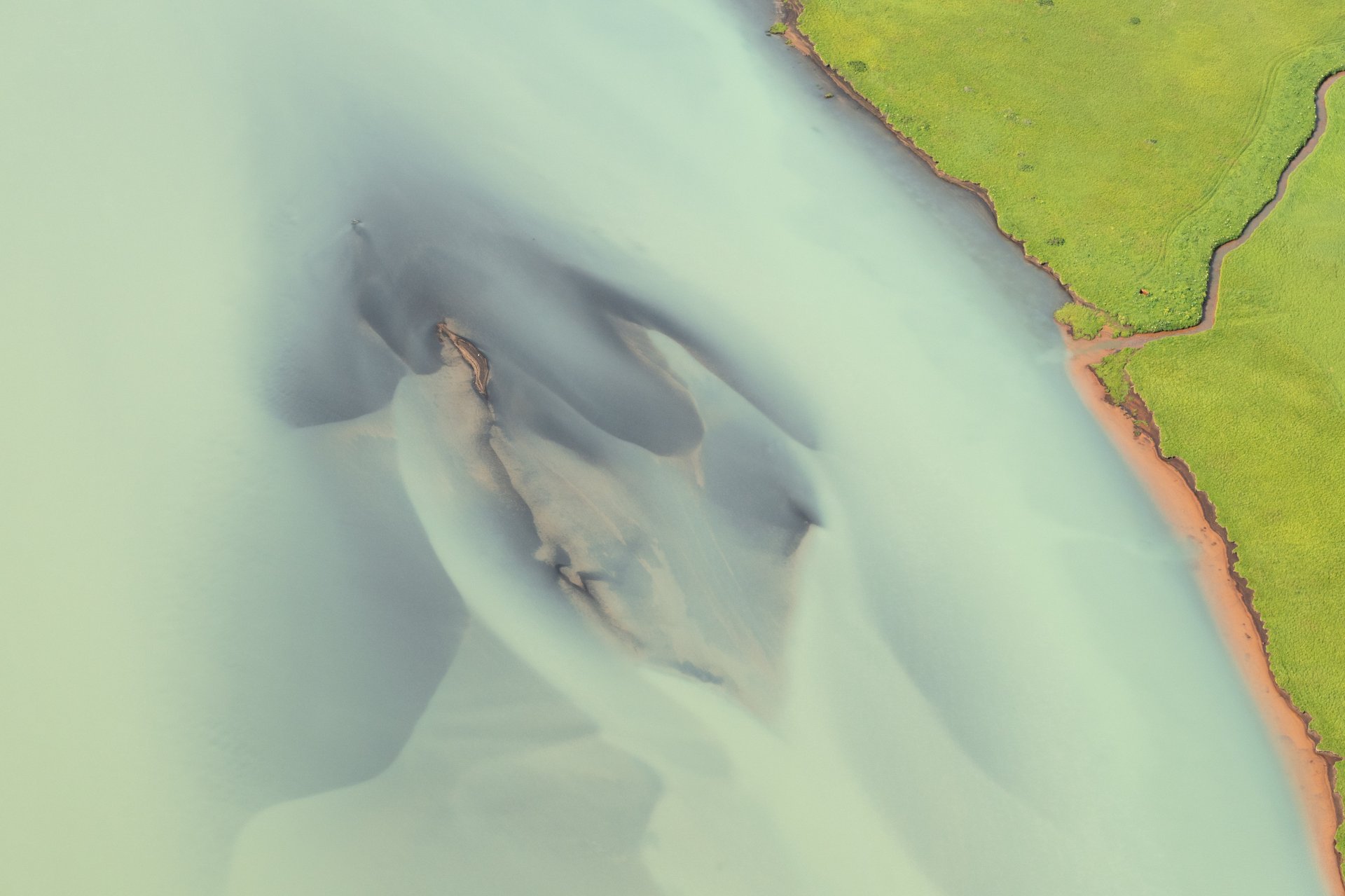 Flying over mountain ridges Iceland helicopter experience