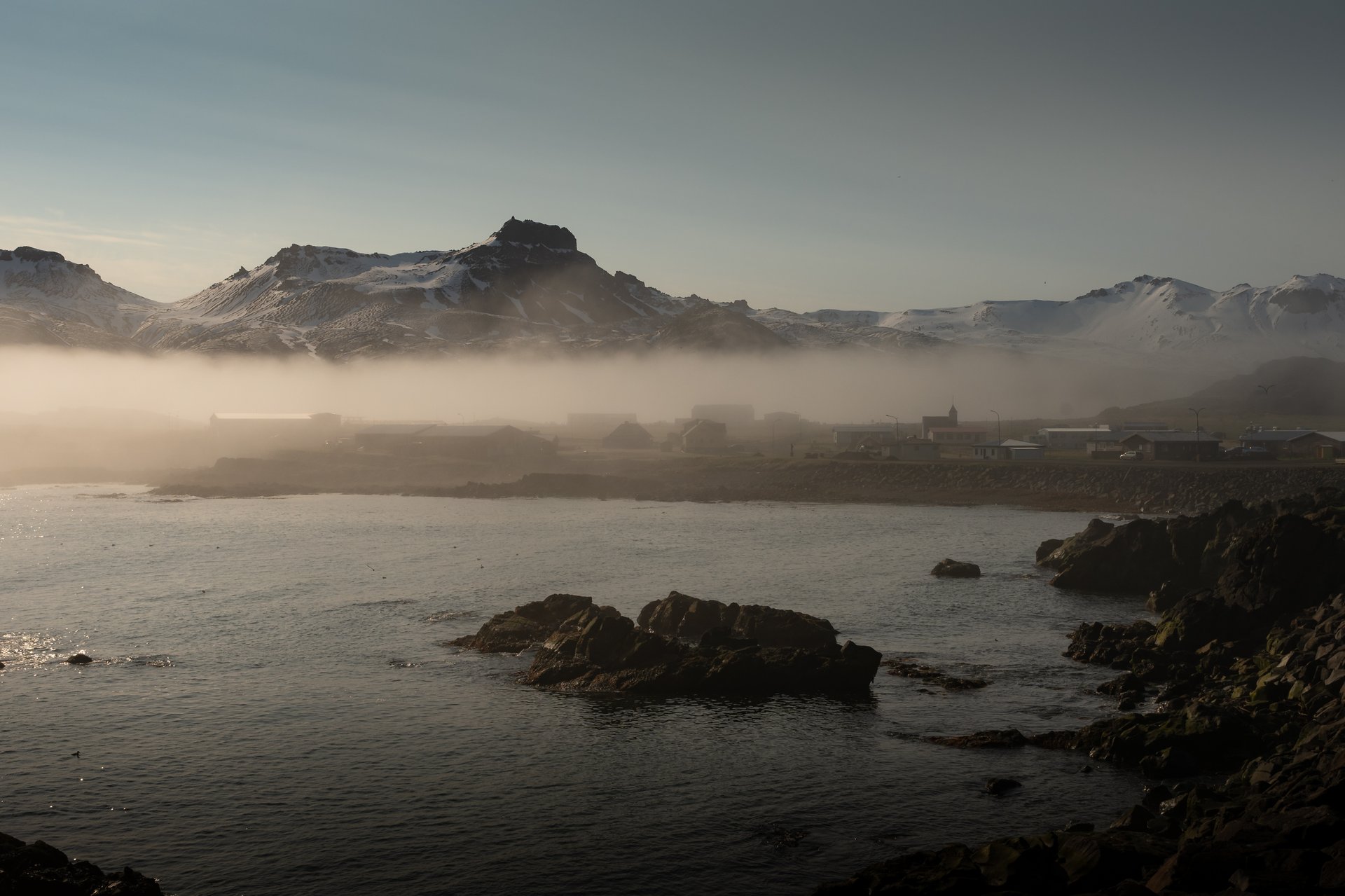 Map view of Iceland's diverse regions for itinerary planning