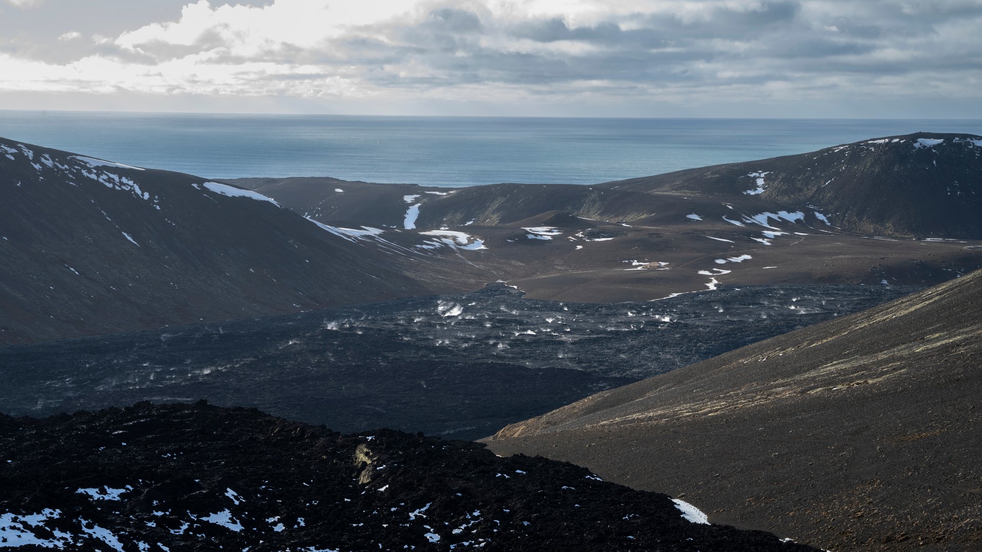 Reykjanes Peninsula tour combined with Fagradalsfjall volcano hike