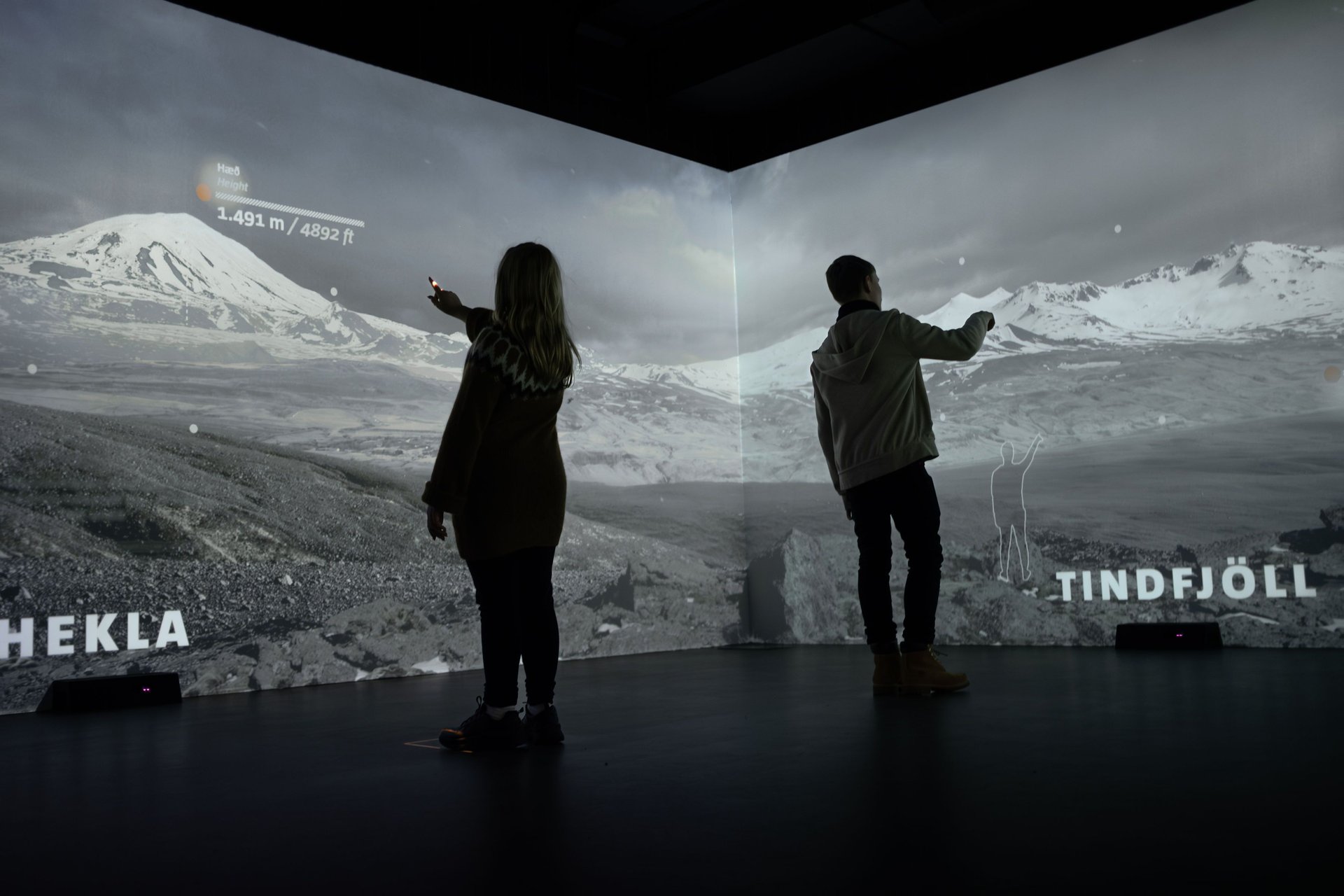 Interactive earthquake simulator platform at Lava Centre museum