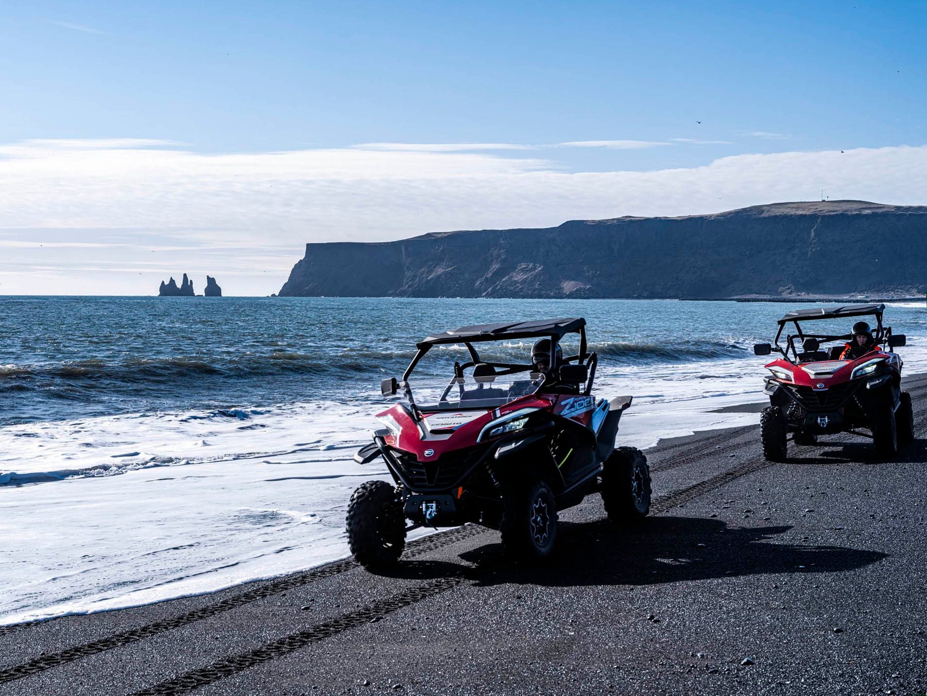 Thrilling river crossing during private Þakgil buggy adventure