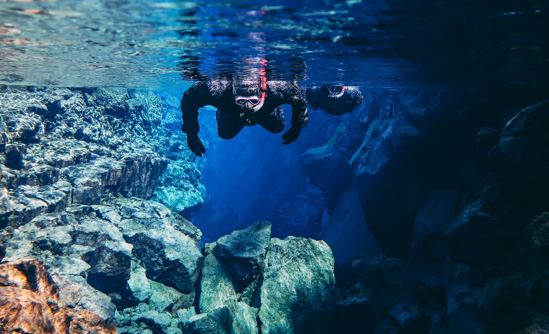 Visibilité sous-marine spectaculaire à la Cathédrale de Silfra parc national Þingvellir