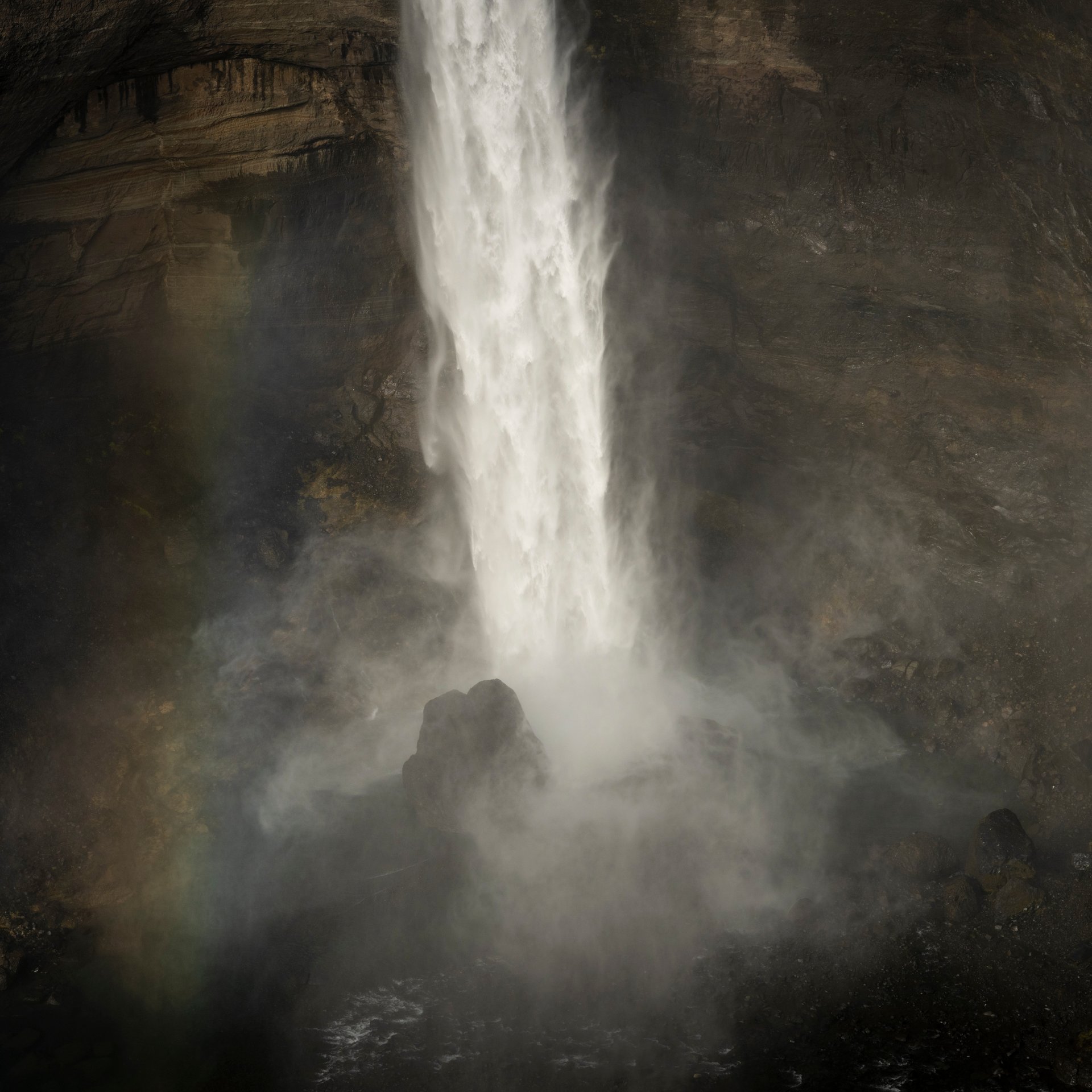 Archaeological artifacts and Viking Age lifestyle exhibits