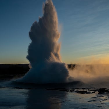 Diamond Beach ice chunks on black volcanic sand